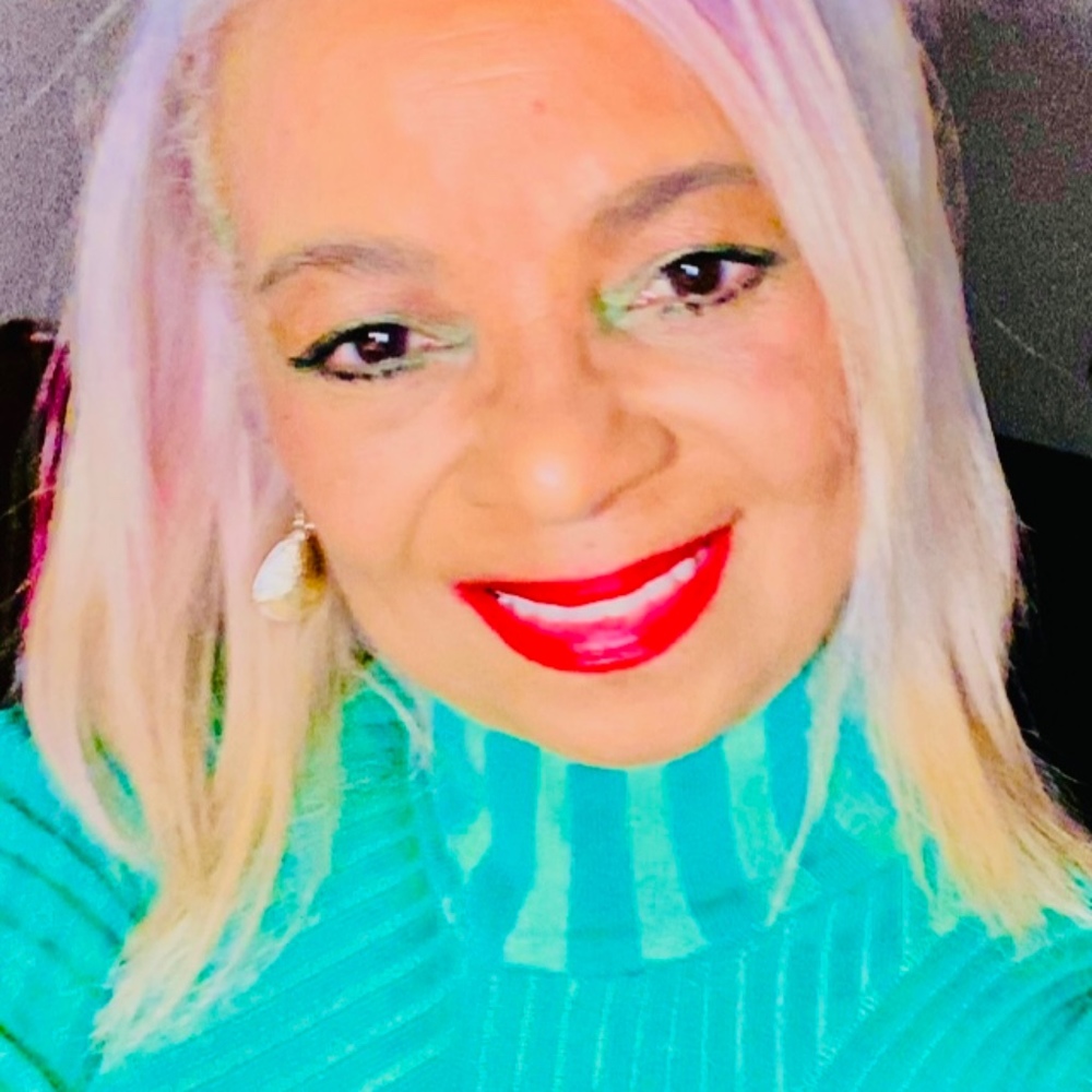 Meet your Posher, Janice